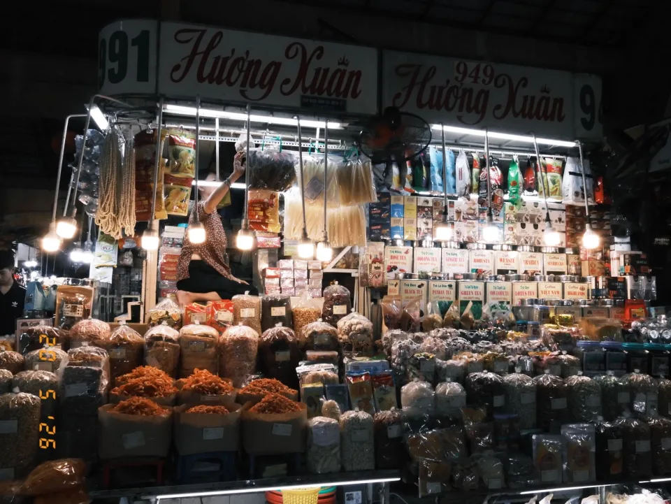 Khu sơ chế nguyên liệu tươi