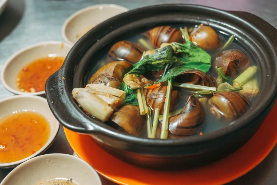 Xe giao món tận nơi